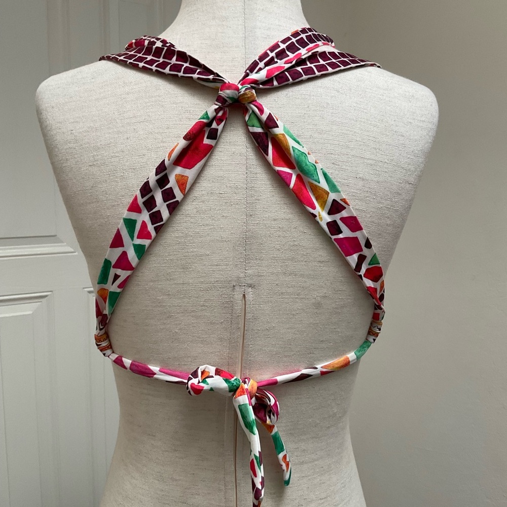 Becca Colorful Swim Top Medium - Picture 6 of 10